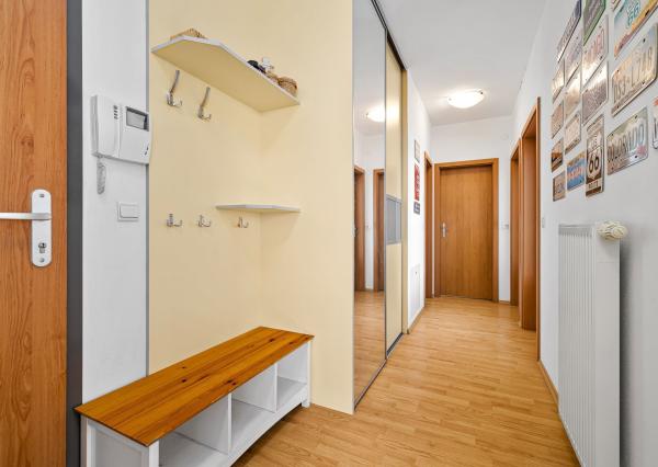 PREDANÝ- BE.LIVE COMPANY- NA PREDAJ- 3-IZBOVÝ BYT- LOGGIA- PIVNIČNÁ KOBKA- VO VYHĽADÁVANOM PROJEKTE OCTOPUS HABITAT- RUŽINOV- MRAZIARENSKÁ