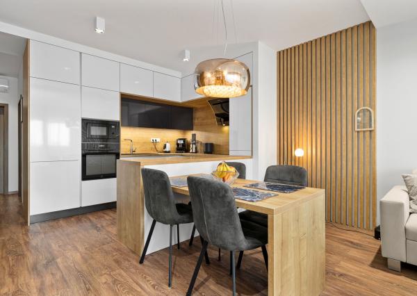 PREDANÝ - BE.LIVE COMPANY- MODERNÝ 2-IZBOVÝ BYT - ARCHITEKTONICKÝ DIZAJN – S DVOMA BALKÓNMI – NOVOSTAVBA – TEHELNÉ POLE- BRATISLAVA