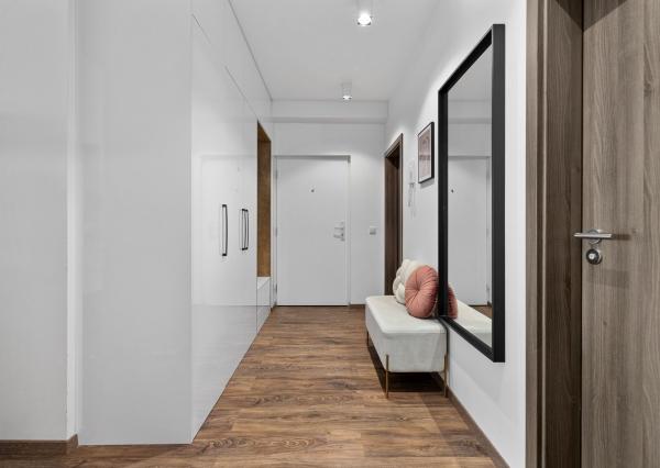 PREDANÝ - BE.LIVE COMPANY- MODERNÝ 2-IZBOVÝ BYT - ARCHITEKTONICKÝ DIZAJN – S DVOMA BALKÓNMI – NOVOSTAVBA – TEHELNÉ POLE- BRATISLAVA
