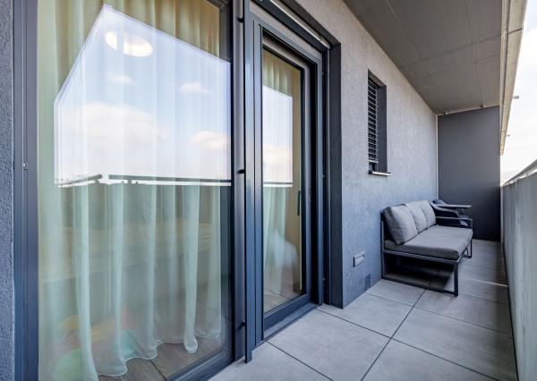 PREDANÝ - BE.LIVE COMPANY- MODERNÝ 2-IZBOVÝ BYT - ARCHITEKTONICKÝ DIZAJN – S DVOMA BALKÓNMI – NOVOSTAVBA – TEHELNÉ POLE- BRATISLAVA
