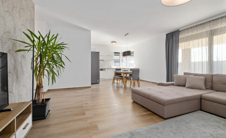 PREDANÉ- 4 IZBOVÝ- BUNGALOV-109m2- MILOSLAVOV - fotografia 7