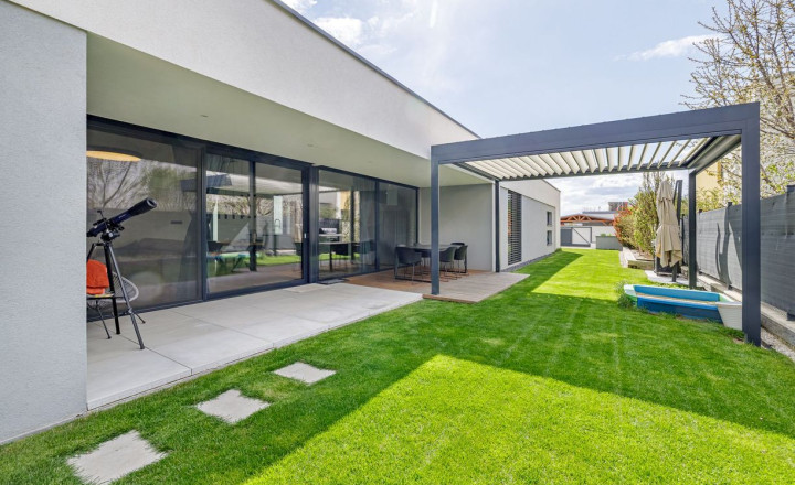 REZERVOVANÉ-PREDAJ- 5-IZBOVÝ- BUNGALOV- GARDENS- SENEC - fotografia 3