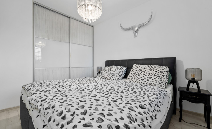 PREDANÉ- 4-IZBOVÝ BUNGALOV- POZEMOK 600m²-HAMULIAKOVO - fotografia 6