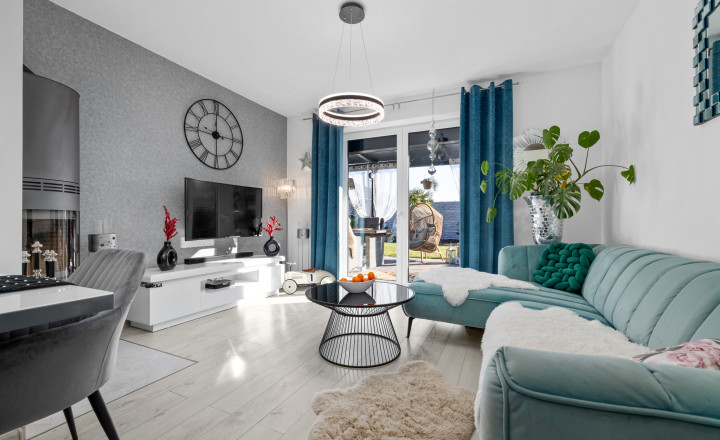PREDANÉ- 4-IZBOVÝ BUNGALOV- POZEMOK 600m²-HAMULIAKOVO - fotografia 1