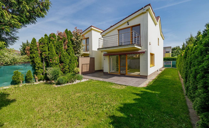 PREDANÉ- PREDAJ- 4-IZBOVÝ- 170m2- RODINNÝ DOM- ROVINKA - fotografia 19