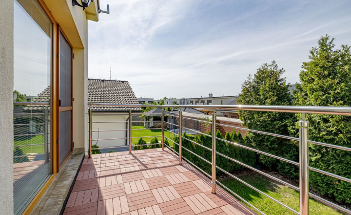 PREDANÉ- PREDAJ- 4-IZBOVÝ- 170m2- RODINNÝ DOM- ROVINKA - fotografia 14