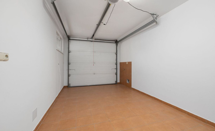 PREDANÉ- PREDAJ- 4-IZBOVÝ- 170m2- RODINNÝ DOM- ROVINKA - fotografia 10