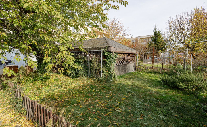 PREDANÝ- PREDAJ- 4-IZBOVÝ– 85 m2- GARÁŽ-ZÁHRADY-VAJNORY - fotografia 11