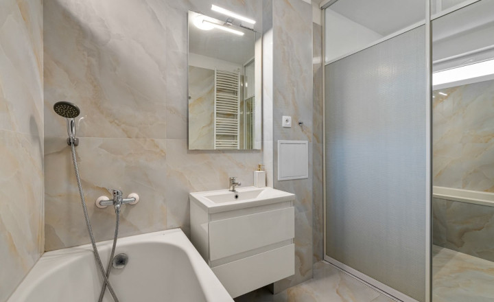 PREDANÝ- PREDAJ- 4-IZBOVÝ– 85 m2- GARÁŽ-ZÁHRADY-VAJNORY - fotografia 7