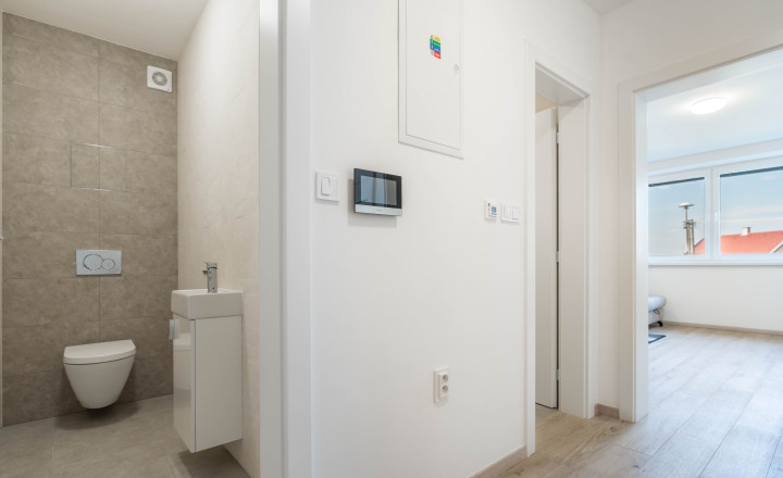 PRENAJATÉ - PRENÁJOM- 2-IZBOVÝ BYT- NOVOSTAVBA- ŠÁMOT - fotografia 16