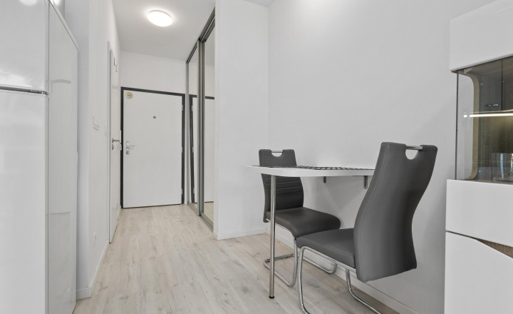 PREDANÉ - PREDAJ- 1-IZBOVÝ BYT- S BALKÓNOM- PETRŽALKA - fotografia 6