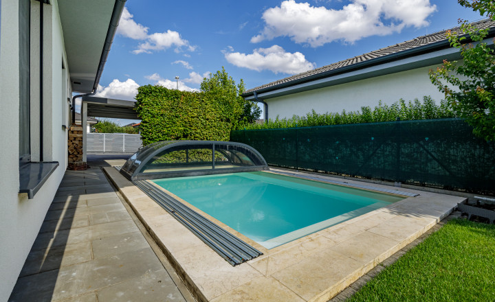 REZERVOVANÉ- SMART- BUNGALOV-  4IZBOVÝ- BAZÉN- BERNOLÁKOVO - fotografia 9