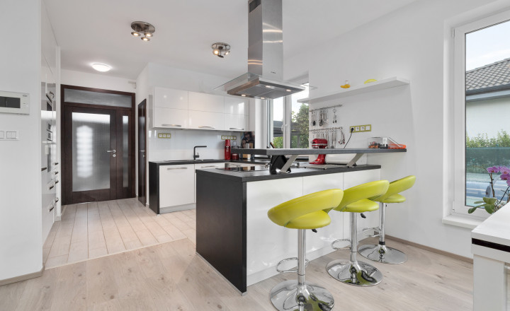 REZERVOVANÉ- SMART- BUNGALOV-  4IZBOVÝ- BAZÉN- BERNOLÁKOVO - fotografia 12