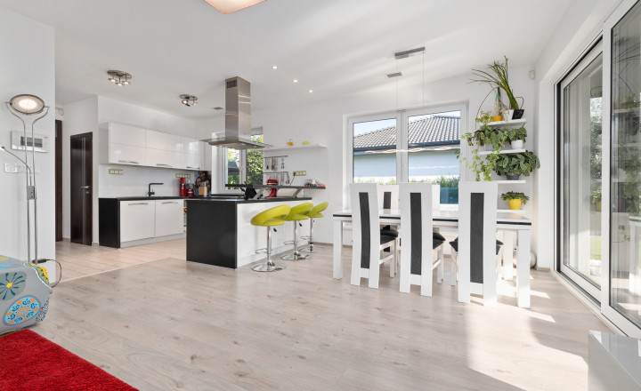 REZERVOVANÉ- SMART- BUNGALOV-  4IZBOVÝ- BAZÉN- BERNOLÁKOVO - fotografia 14