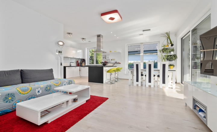 REZERVOVANÉ- SMART- BUNGALOV-  4IZBOVÝ- BAZÉN- BERNOLÁKOVO - fotografia 15