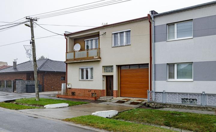 BE.LIVE COMPANY- PREDAJ- INVESTIČNÝ- STAVEBNÝ- POZEMOK- 2287m²- TOMÁŠOV- VLKY - fotografia 13