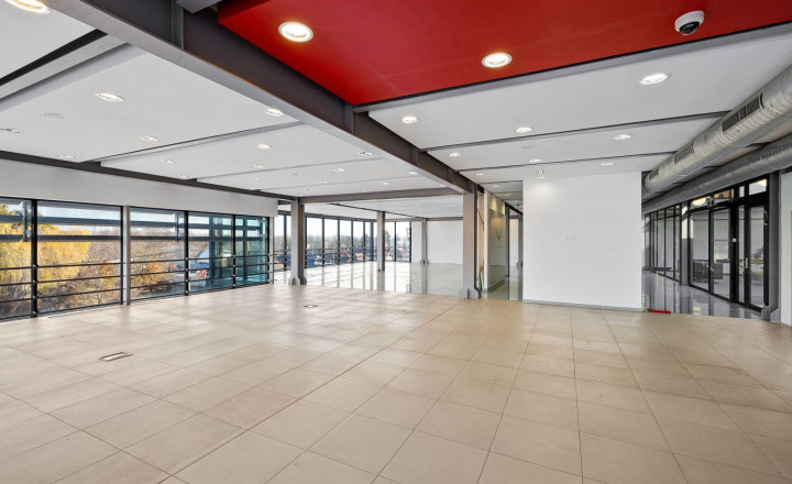 BE.LIVE COMPANY– PRENÁJOM– ADMINISTRATÍVNA BUDOVA– SHOWROOM- KANCELÁRIE- NOVOZÁMOCKÁ, NITRA - fotografia 5