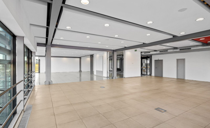 BE.LIVE COMPANY– PRENÁJOM– ADMINISTRATÍVNA BUDOVA– SHOWROOM- KANCELÁRIE- NOVOZÁMOCKÁ, NITRA - fotografia 6