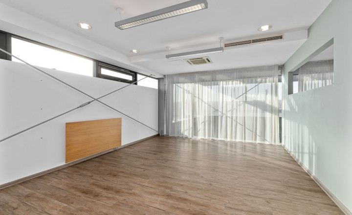 BE.LIVE COMPANY– PRENÁJOM– ADMINISTRATÍVNA BUDOVA– SHOWROOM- KANCELÁRIE- NOVOZÁMOCKÁ, NITRA - fotografia 18