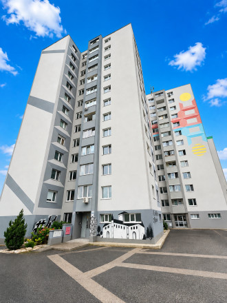 NA PREDAJ – PRIESTRANNÝ 3-IZBOVÝ BYT – 69 m² + LODŽIA – KLIMATIZÁCIA – BUDATÍNSKA – PETRŽALKA - fotografia 18