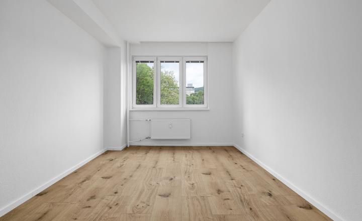BE.LIVE COMPANY- NA PREDAJ- ZREKONŠTRUOVANÝ- 3- IZBOVÝ BYT- LOGGIA- PIVNIČNÁ KOBKA- NOBELOVA ULICA- BRATISLAVA - fotografia 5