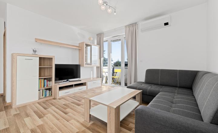 BE.LIVE COMPANY- PREDAJ-SVETLÝ 3-IZBOVÝ BYT S DVOMA BALKÓNMI A PARKOVANÍM – NA PIESKU, RUŽINOV - fotografia 4