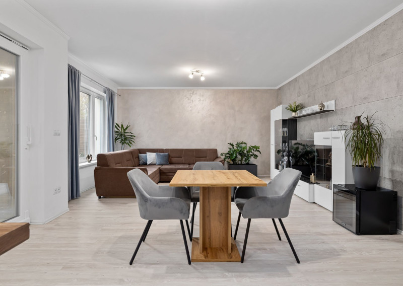 PREDANÉ- BE.LIVE COMPANY- PREDAJ- 2-IZBOVÝ- BYT- ZIMNÁ ZÁHRADA- POZEMOK- MALÝ BIEL- SENEC